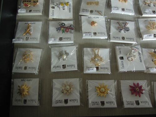 動物鑲鉆胸針 正品別針 飾品批發(fā) 廠家工廠直銷-「其他服裝鞋帽飾品」