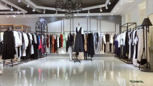 品牌折扣女裝店掌握陳列搭配技巧提升店鋪魅力